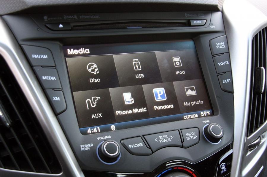  Hyundai Veloster 2011 года  (фото 118 из 184)